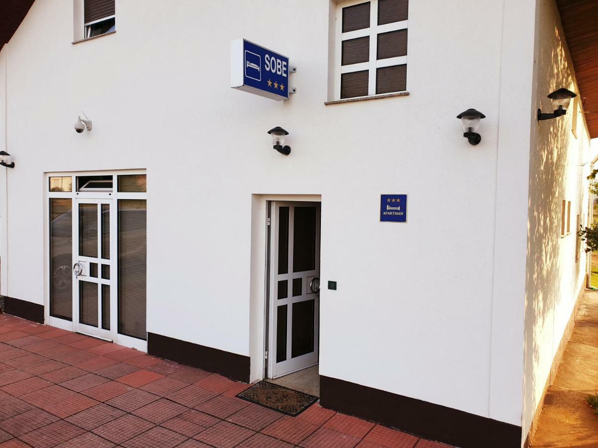 Apartman Miramare Otocac Exterior photo